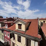 Square View - Near Lejlighed